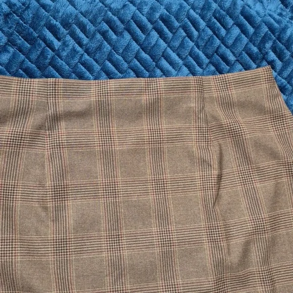 Uniqlo Side Button Checked Wrap Midi Skirt In Brown Size Large! NWT! - Picture 12 of 14